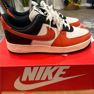 Nike Men's Air Force 1 Low - Cream/Black/red